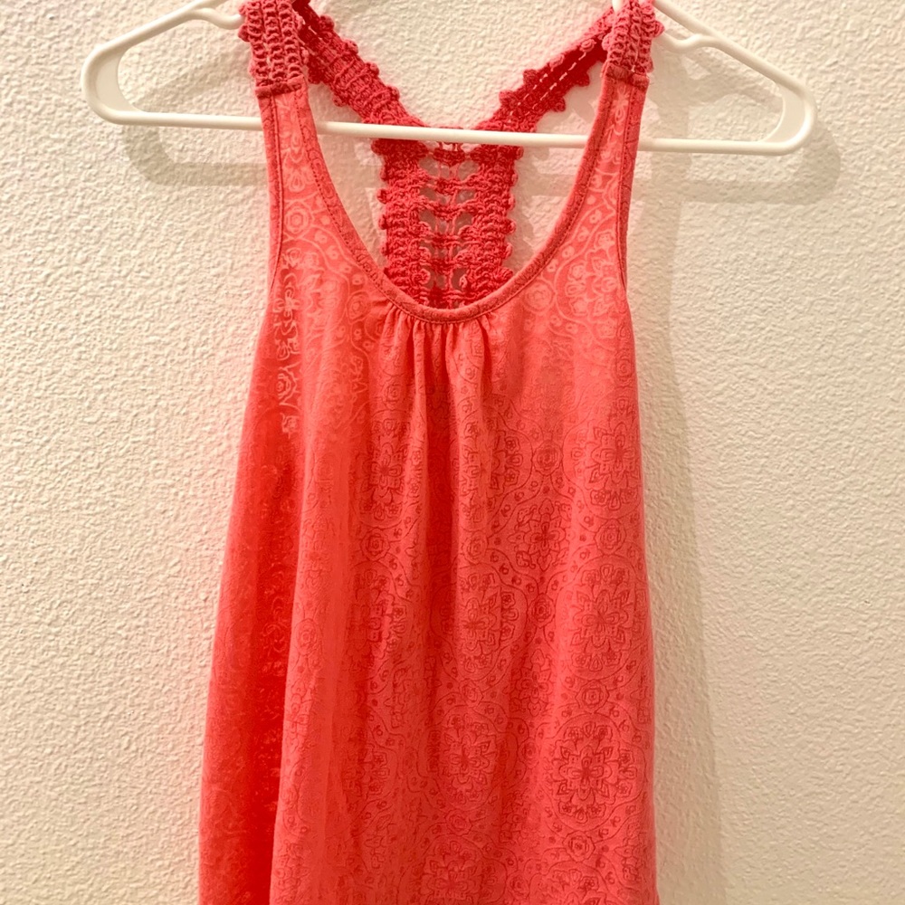 Pink tank top